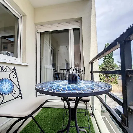 Neuf - Tram - Parking - Apartamento